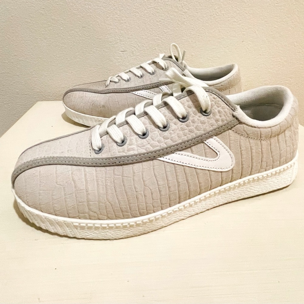 Tretorn suede retro tennis shoe.